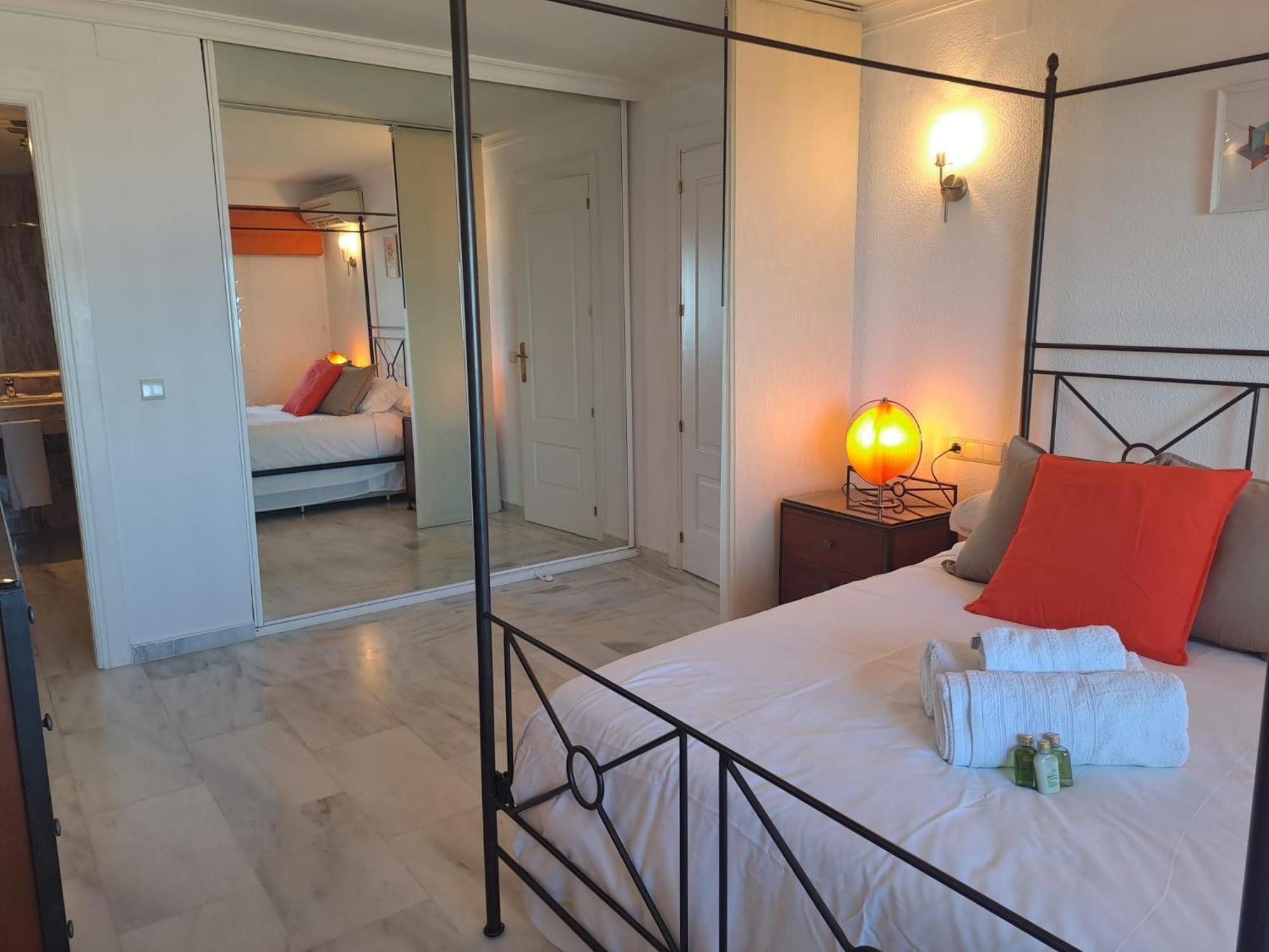 Beachfront Complex El Coloso Views,Pools,Parking Benalmadena Costa المظهر الخارجي الصورة